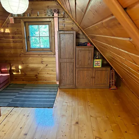 Zloty Klon Drewniany Tatil Evi *